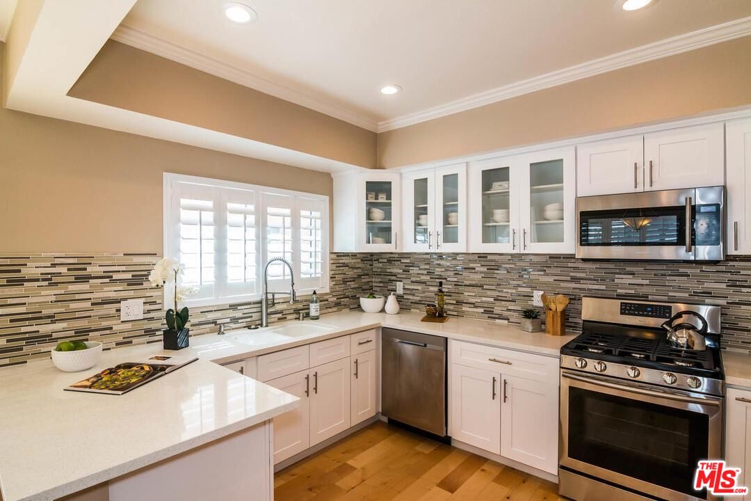 221 S Gale Dr Unit: 107