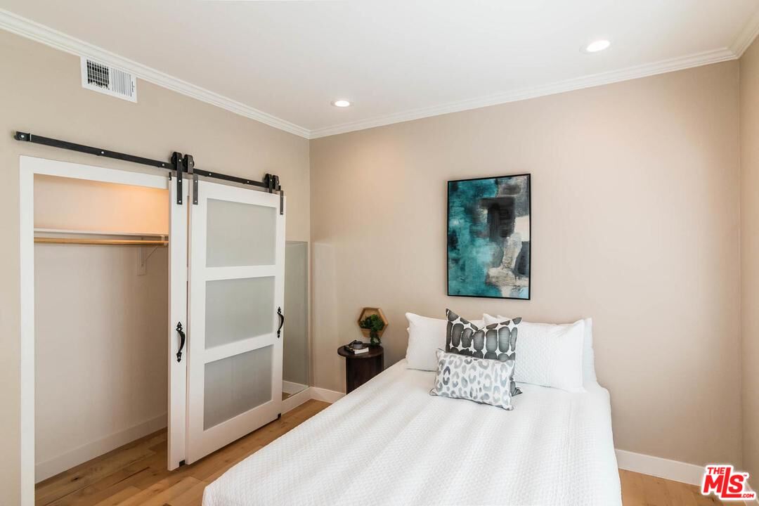 221 S Gale Dr Unit: 107