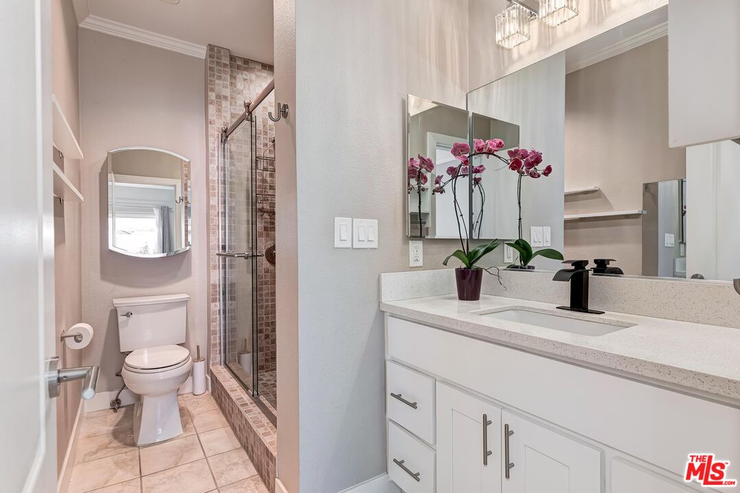 221 S Gale Dr Unit: 107