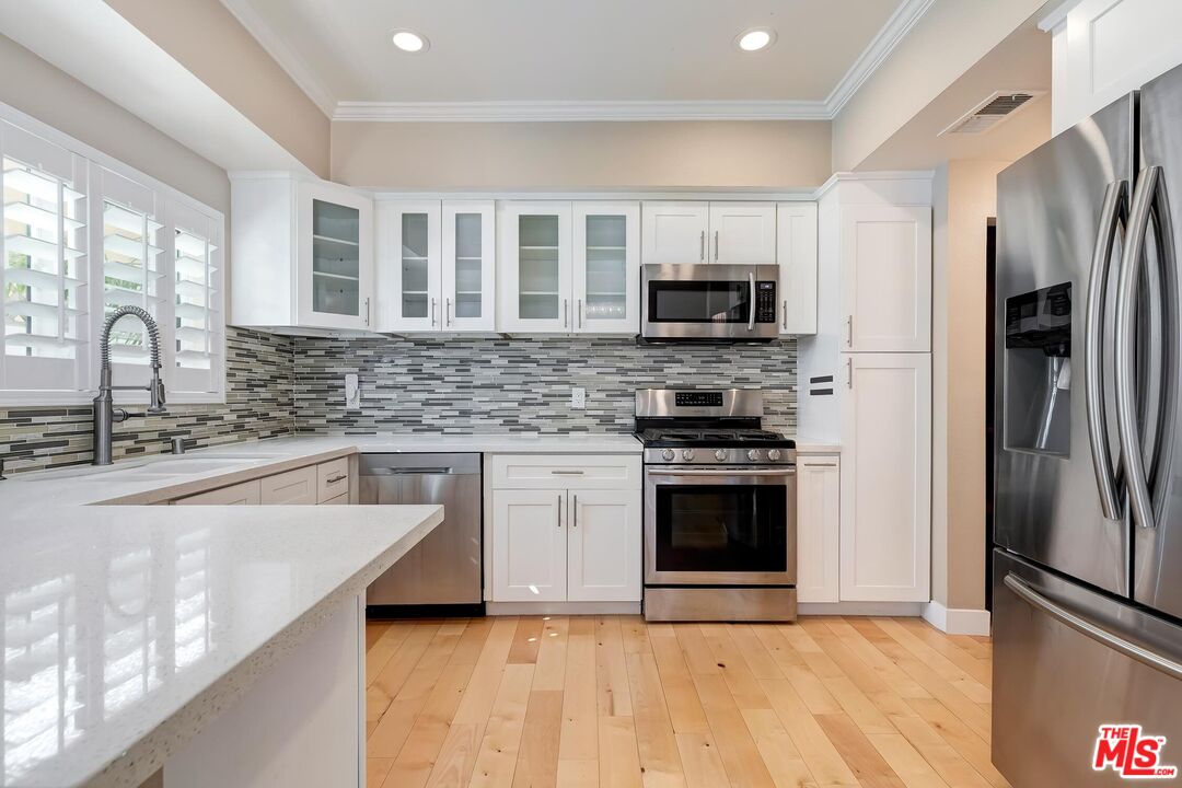 221 S Gale Dr Unit: 107