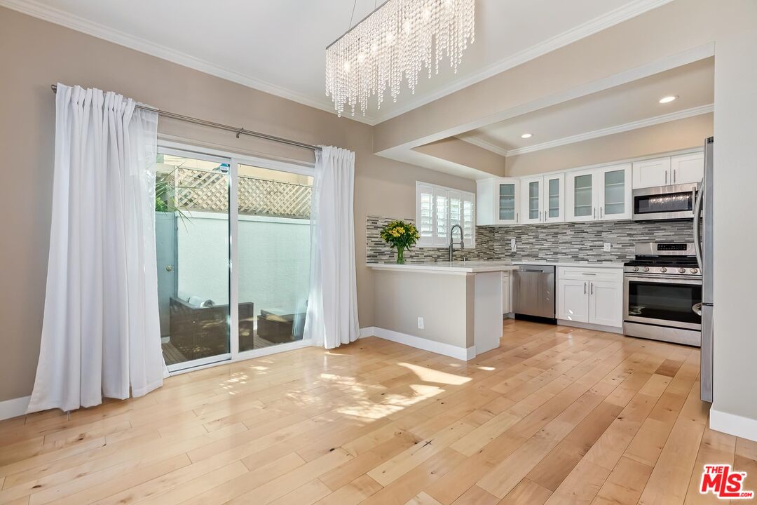 221 S Gale Dr Unit: 107