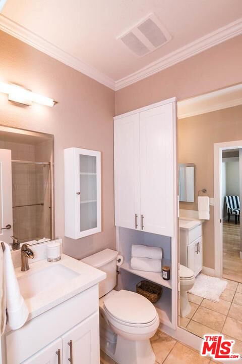 221 S Gale Dr Unit: 107