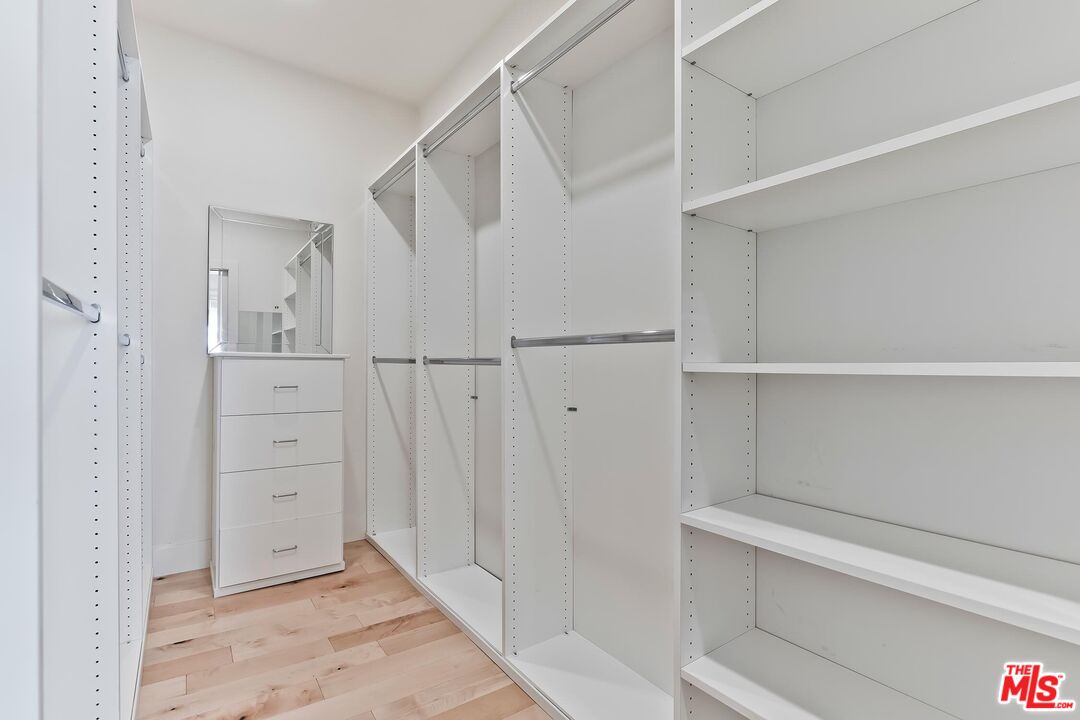 221 S Gale Dr Unit: 107