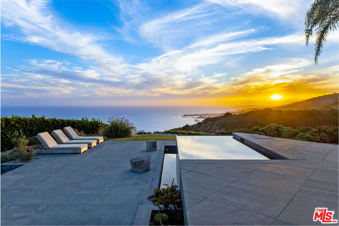 22407 Carbon Mesa Rd