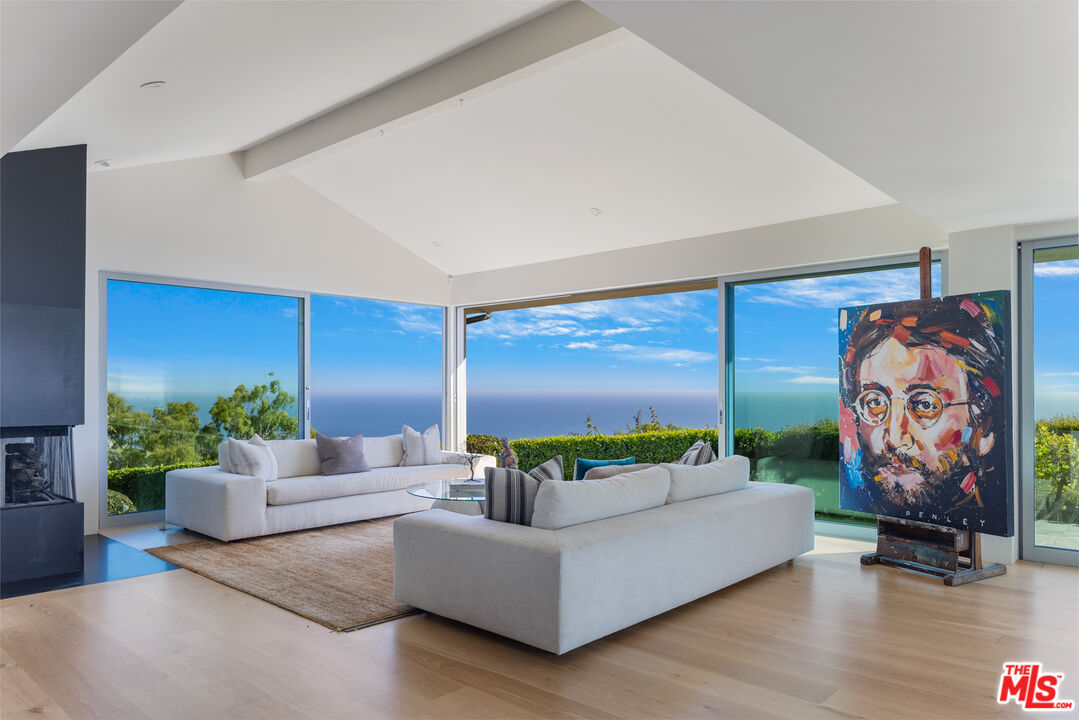 22407 Carbon Mesa Rd