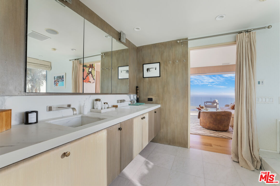 22407 Carbon Mesa Rd