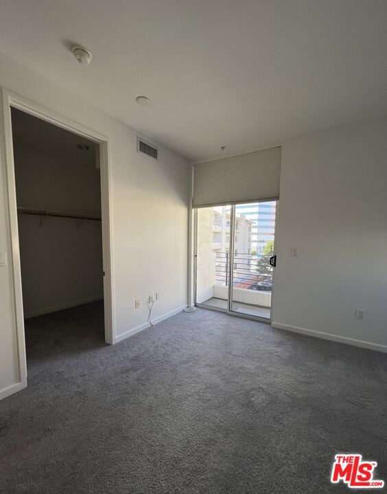 10911 Wellworth Ave Unit: 3B