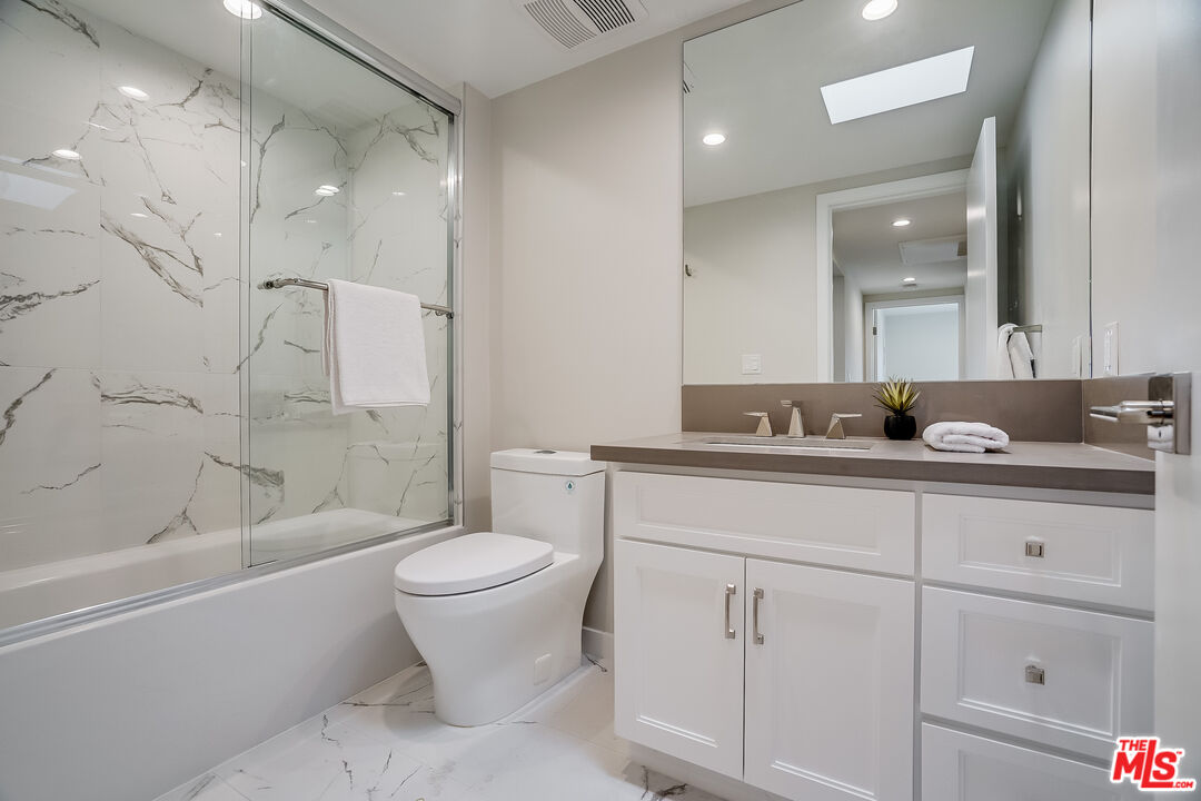 1470 Rexford Dr Unit: 201