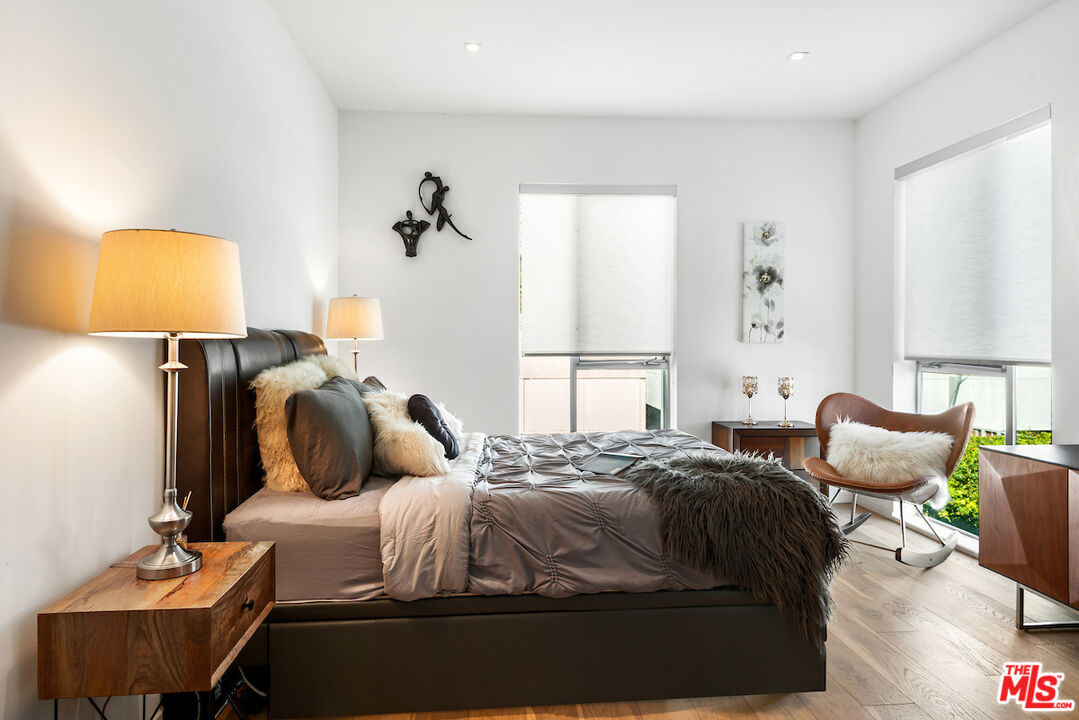 1030 N Kings Rd Unit: 403