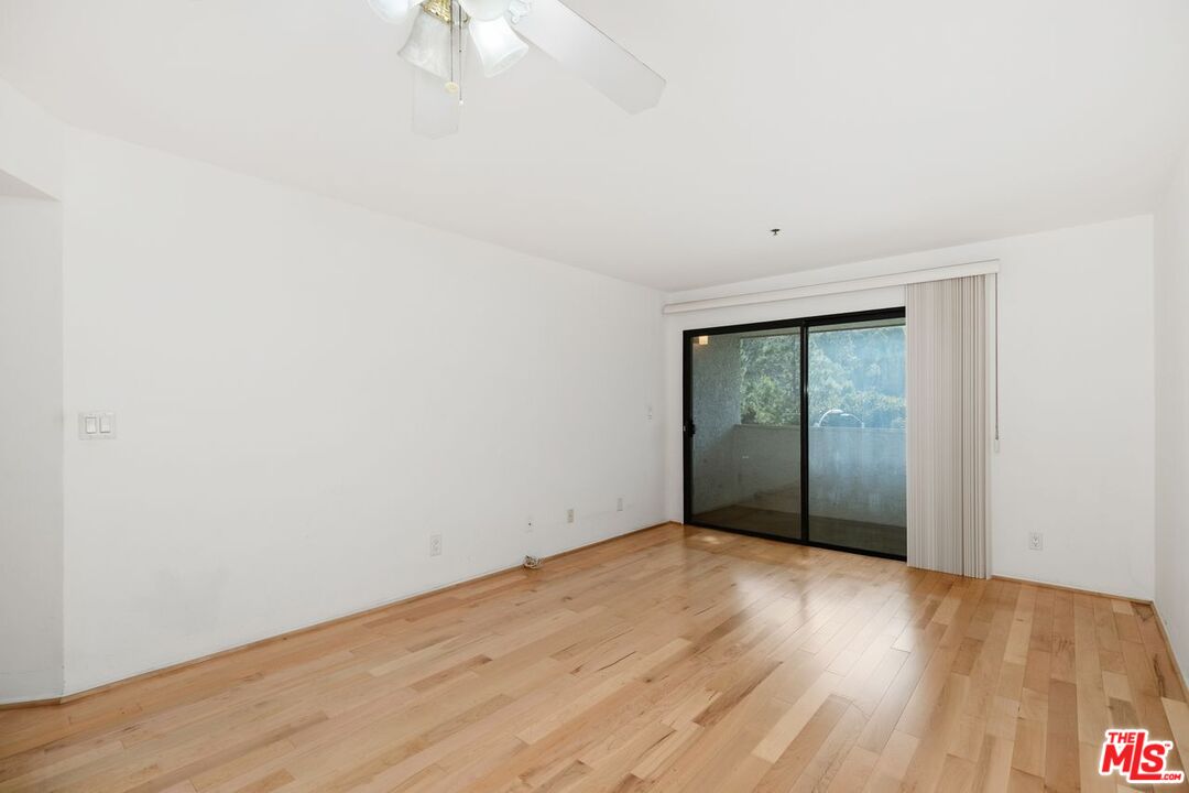 501 Palisades Dr Unit: 319