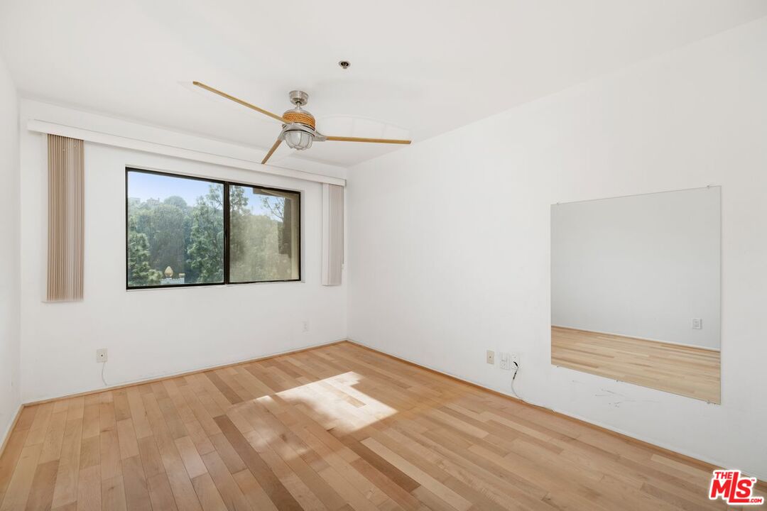 501 Palisades Dr Unit: 319