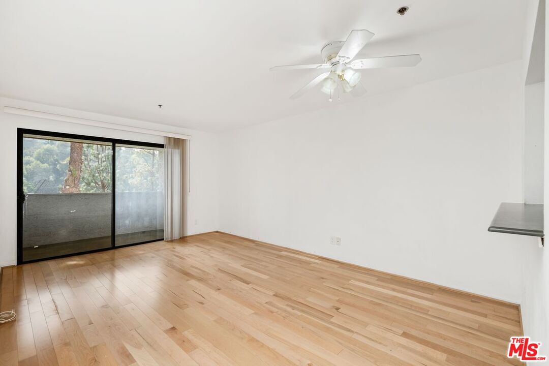 501 Palisades Dr Unit: 319