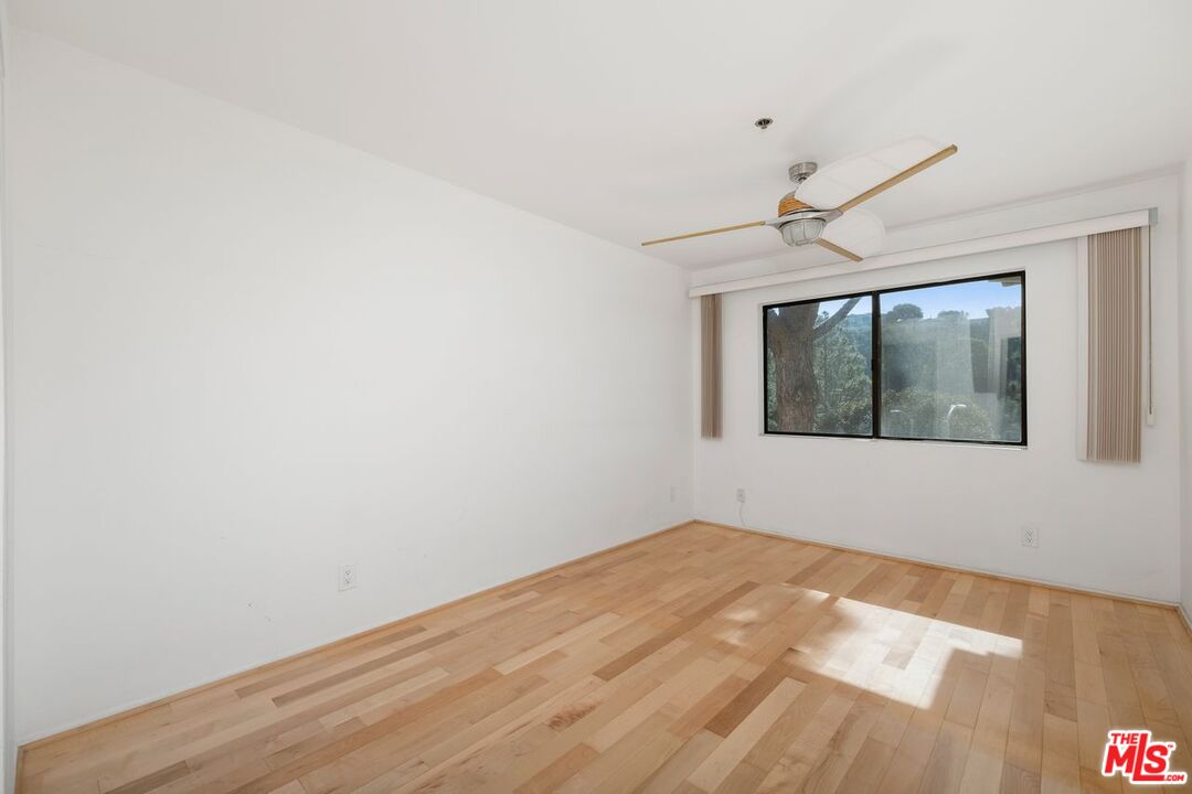 501 Palisades Dr Unit: 319