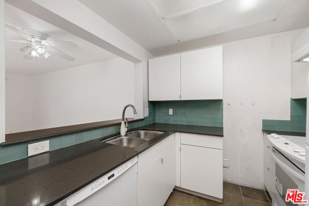 501 Palisades Dr Unit: 319