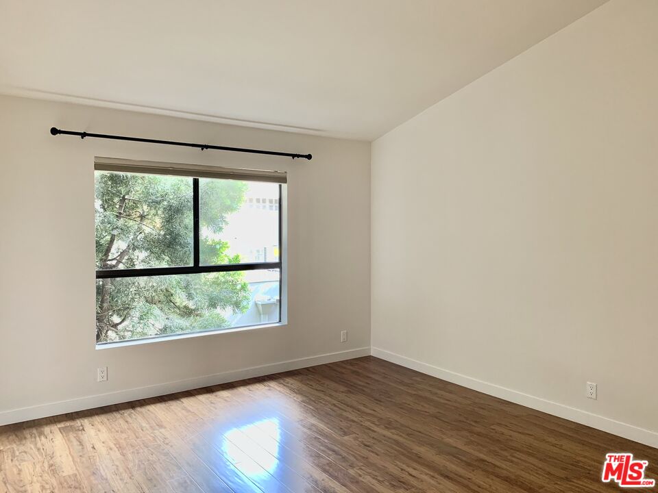 12412 Texas Ave Unit: 302