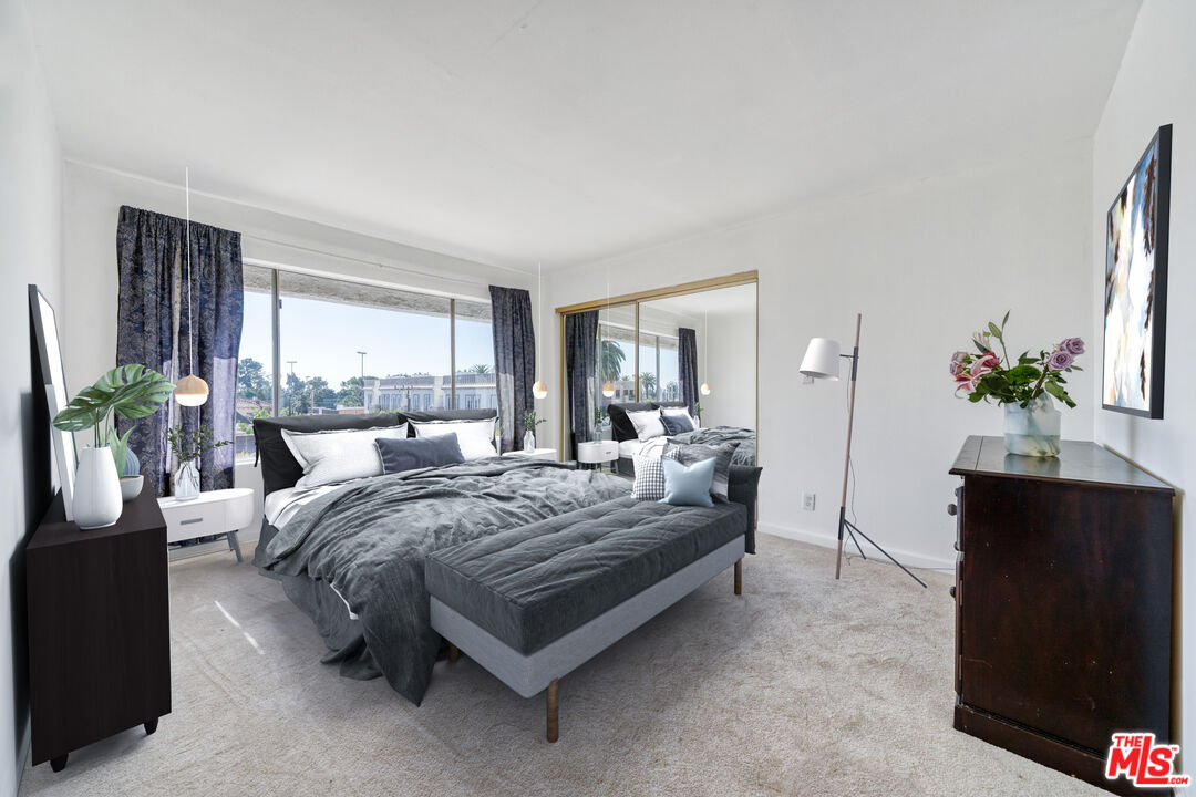 221 S Gale Dr Unit: 407