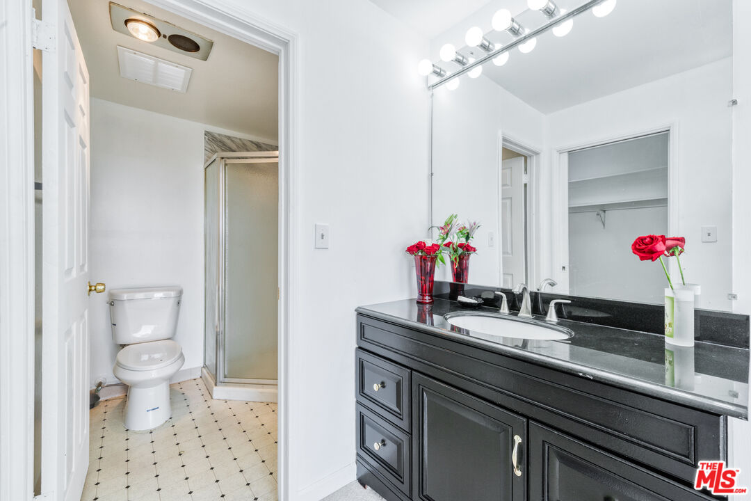 221 S Gale Dr Unit: 407