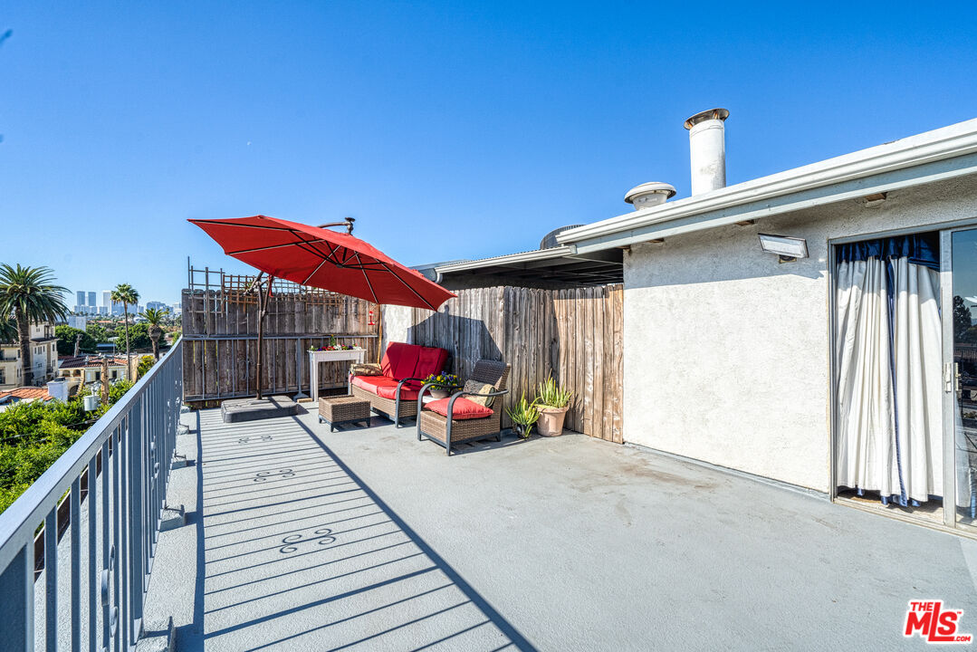 221 S Gale Dr Unit: 407