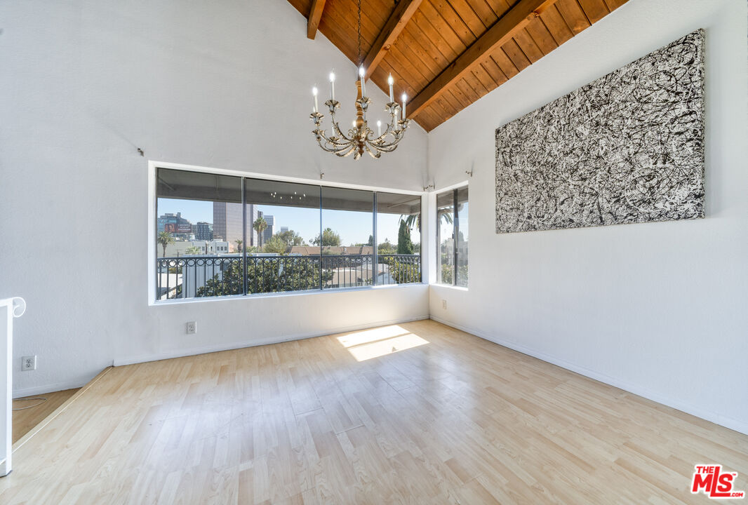 221 S Gale Dr Unit: 407