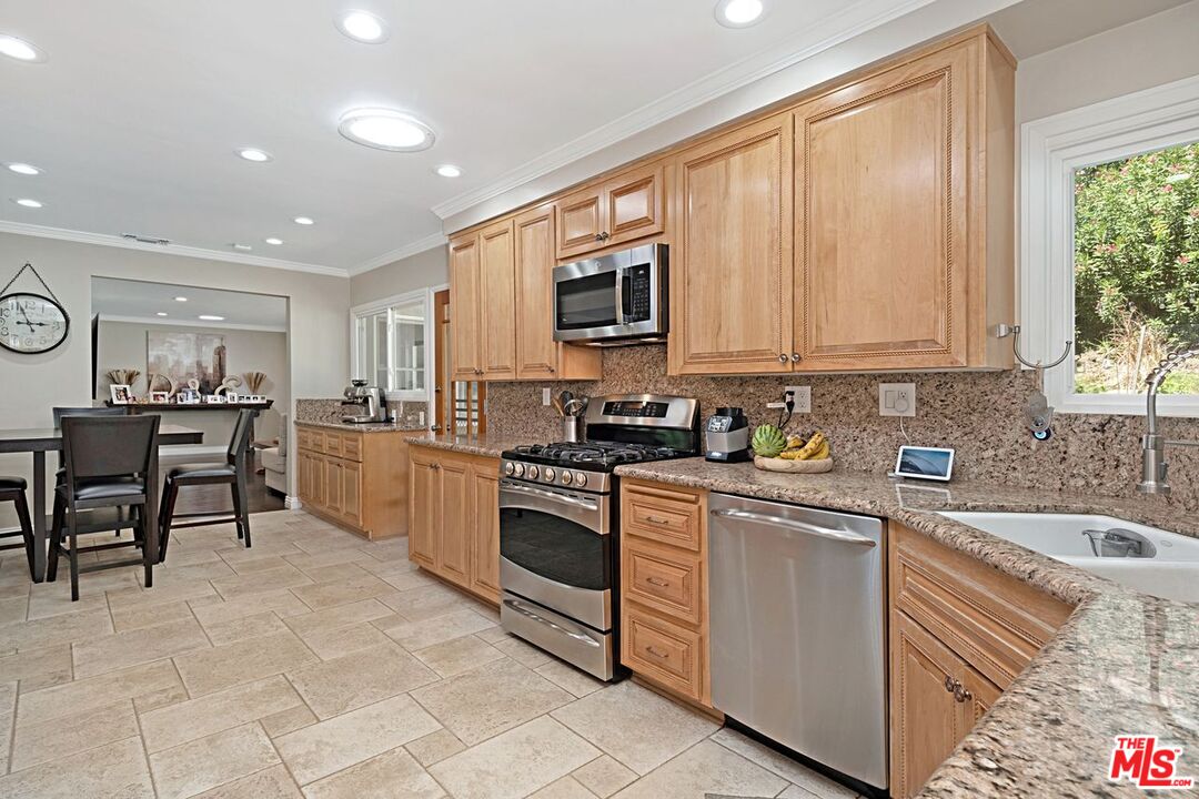 3632 Valley Meadow Rd