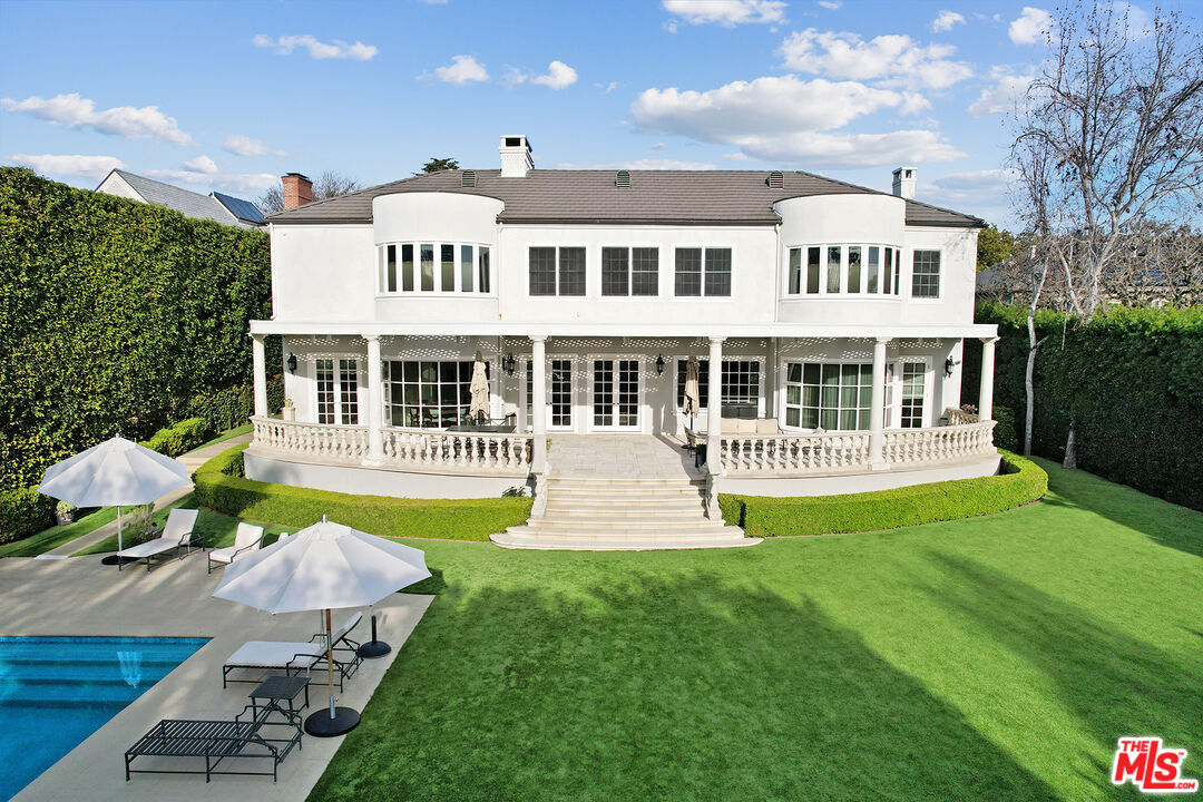 709 N MAPLE DR