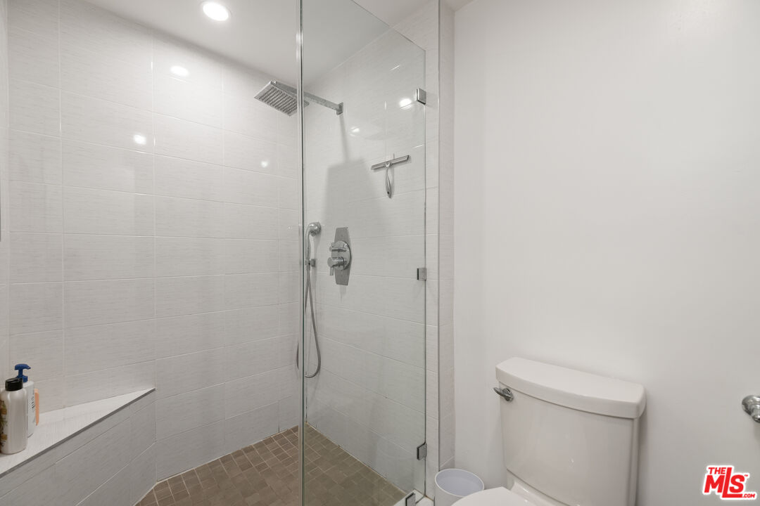 321 S San Vicente Blvd Unit: 408