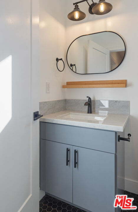 1435 S Crescent Heights Blvd