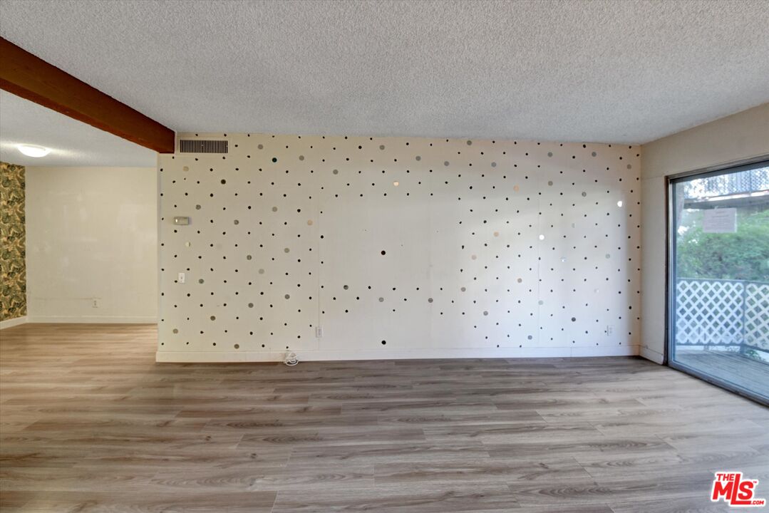 5460 White Oak Ave Unit: A109