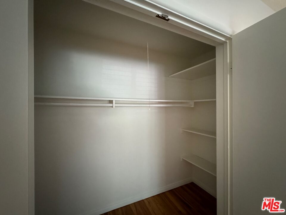 2986 Waverly Dr Unit: 1