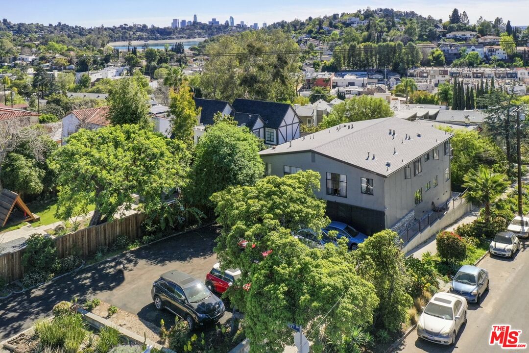 2986 Waverly Dr Unit: 1