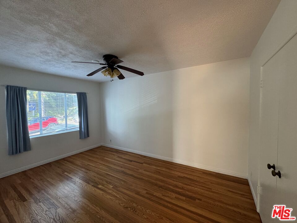 2986 Waverly Dr Unit: 1