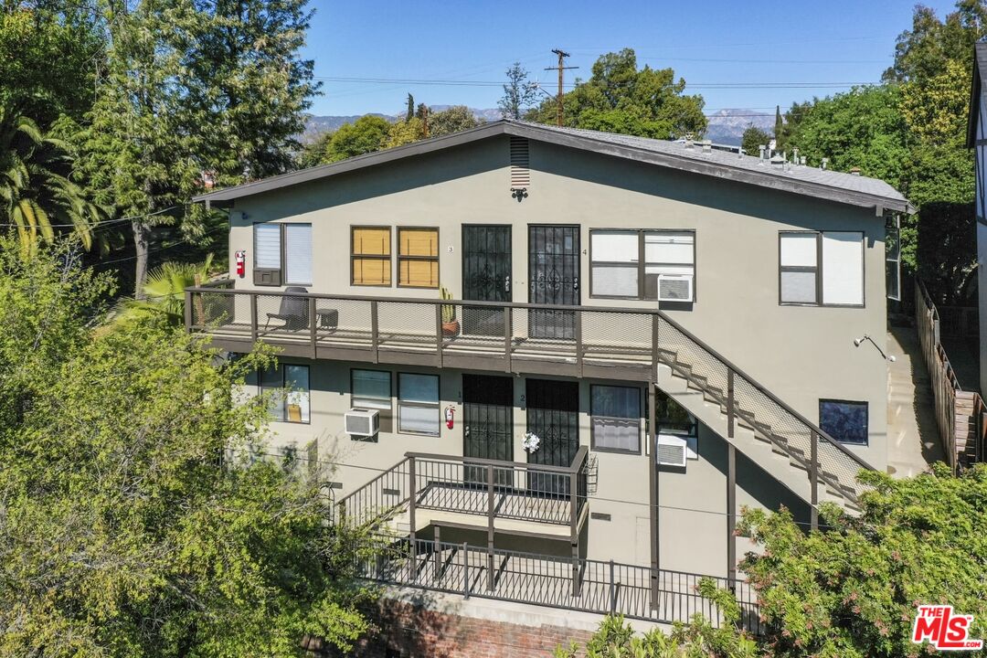 2986 Waverly Dr Unit: 1