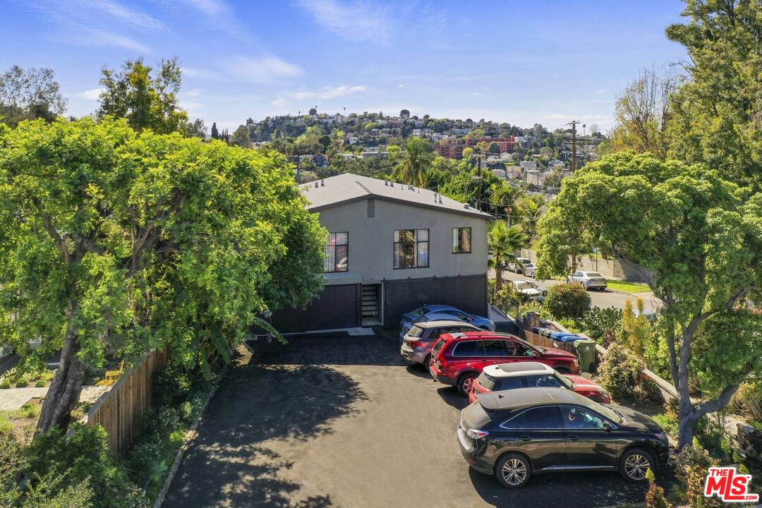 2986 Waverly Dr Unit: 1