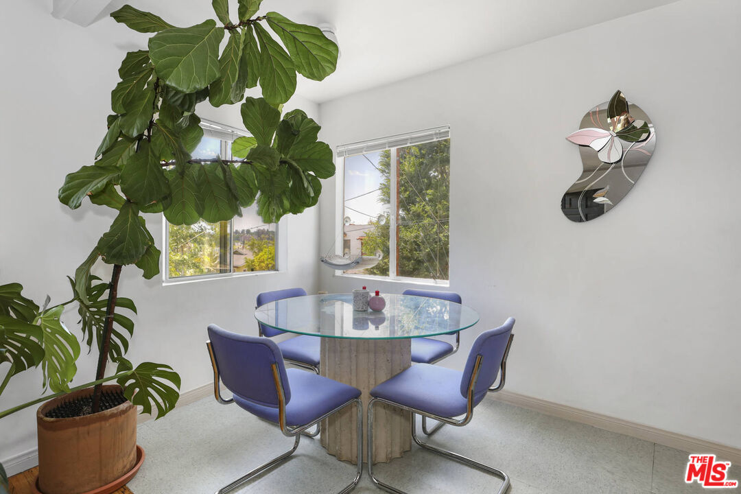 2986 Waverly Dr Unit: 1