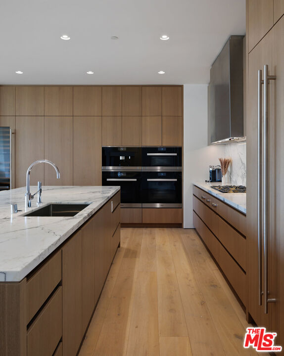 8899 Beverly Blvd Unit: 6G