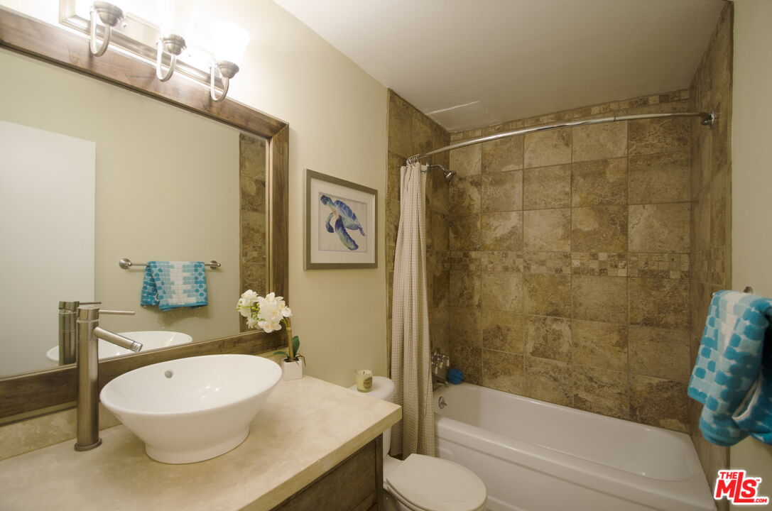 1745 CAMINO PALMERO ST Unit: 104