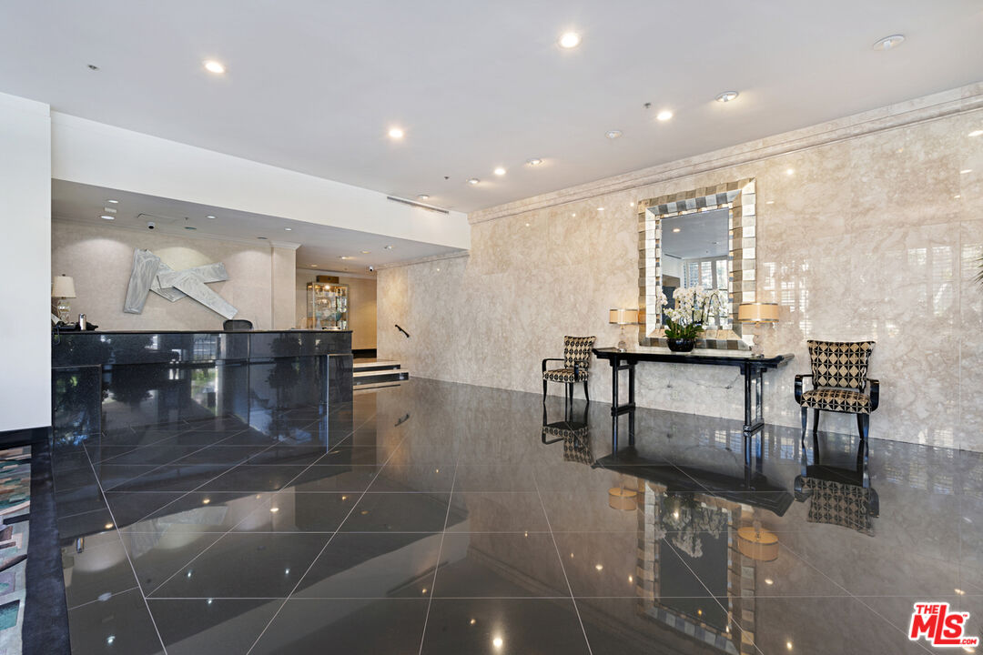 1333 S BEVERLY GLEN Unit: 302