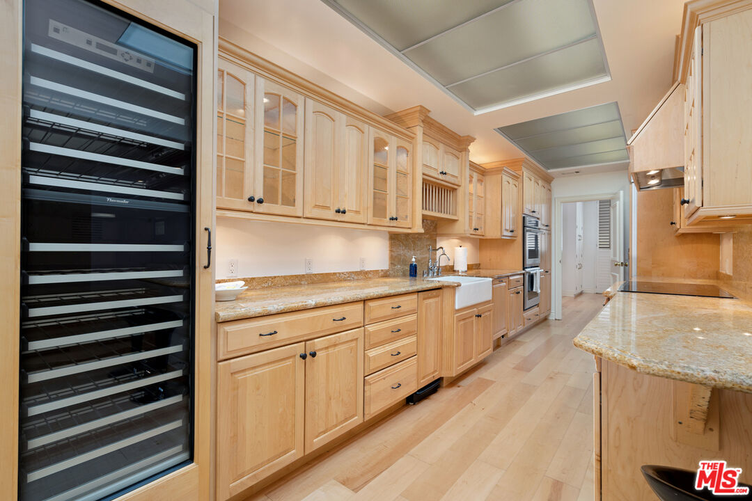 1333 S BEVERLY GLEN Unit: 302