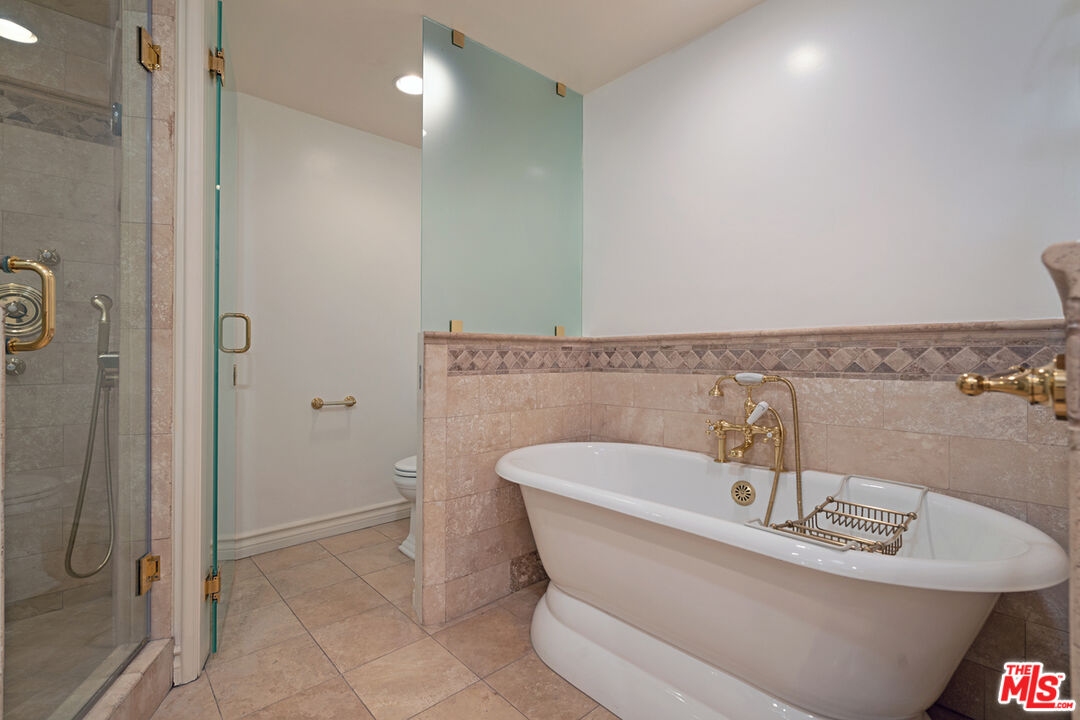 1333 S BEVERLY GLEN Unit: 302