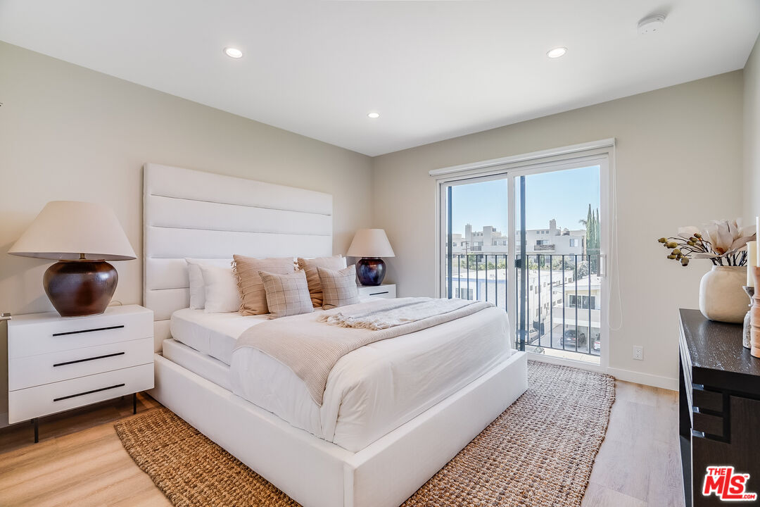 1470 Rexford Dr Unit: 204