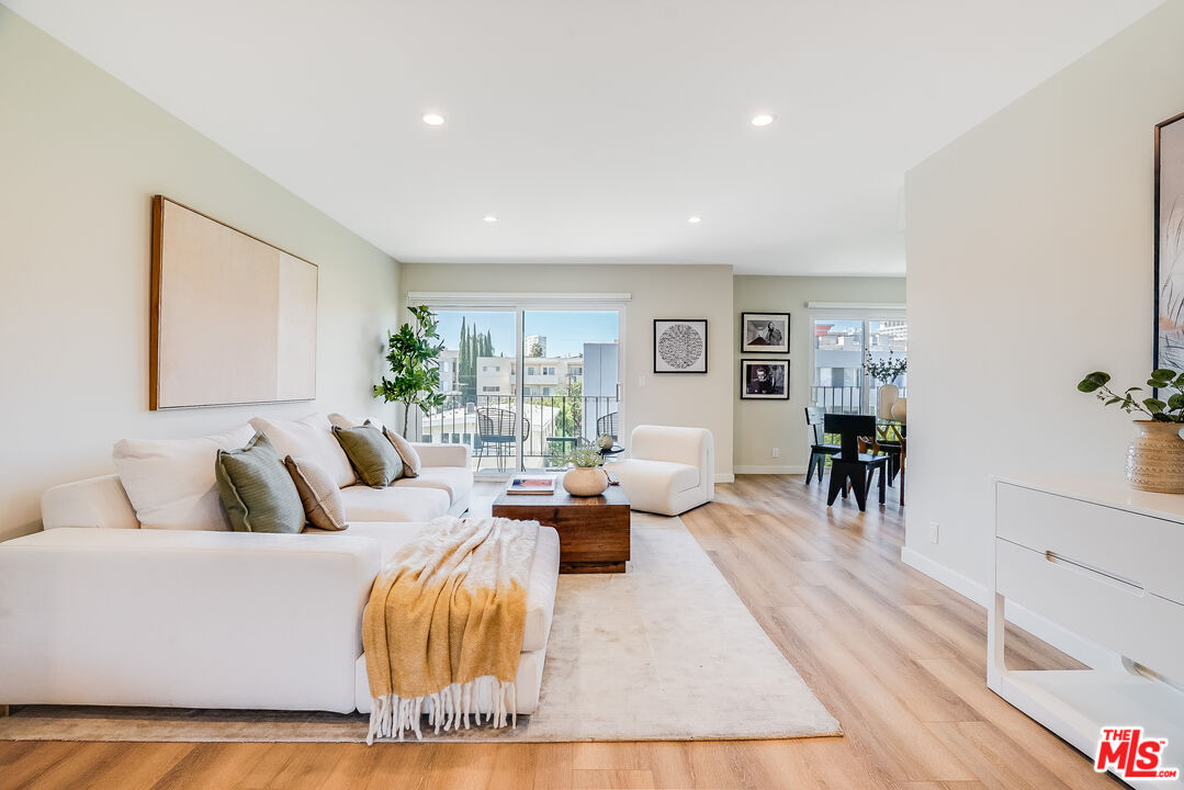 1470 Rexford Dr Unit: 204