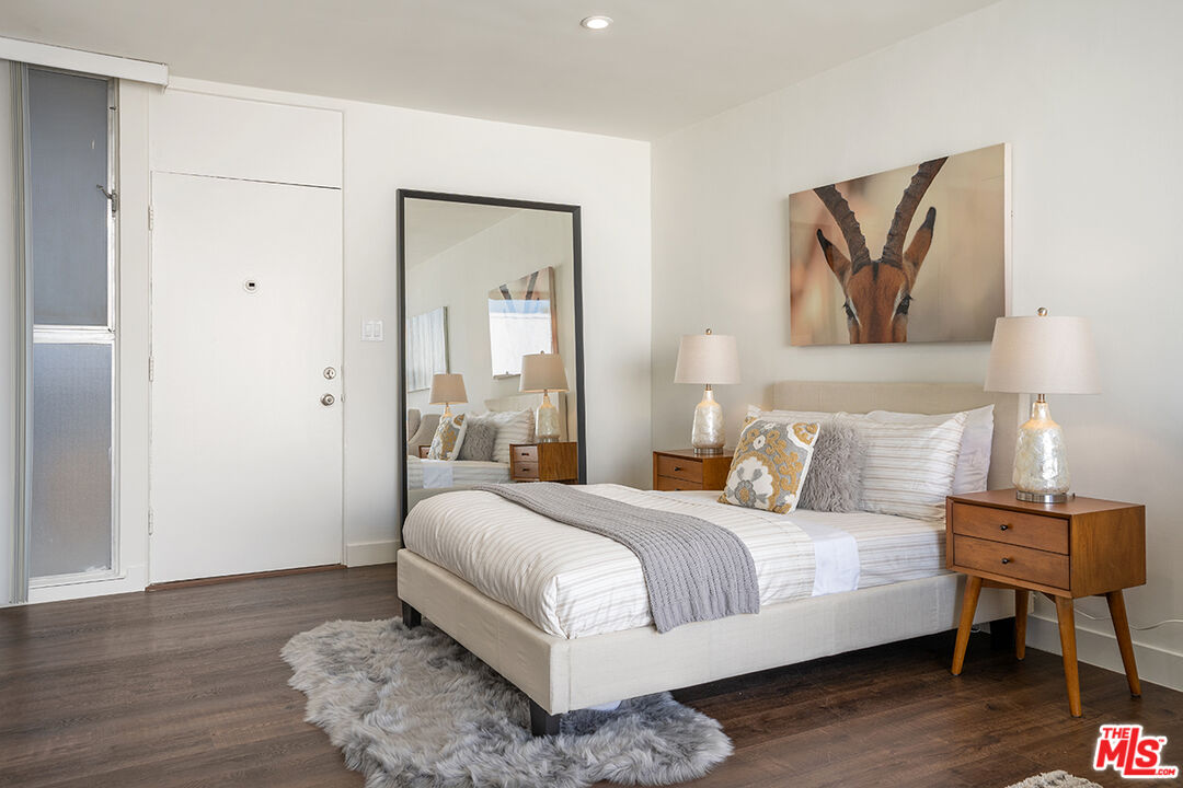 9500 W Olympic Blvd Unit: 205