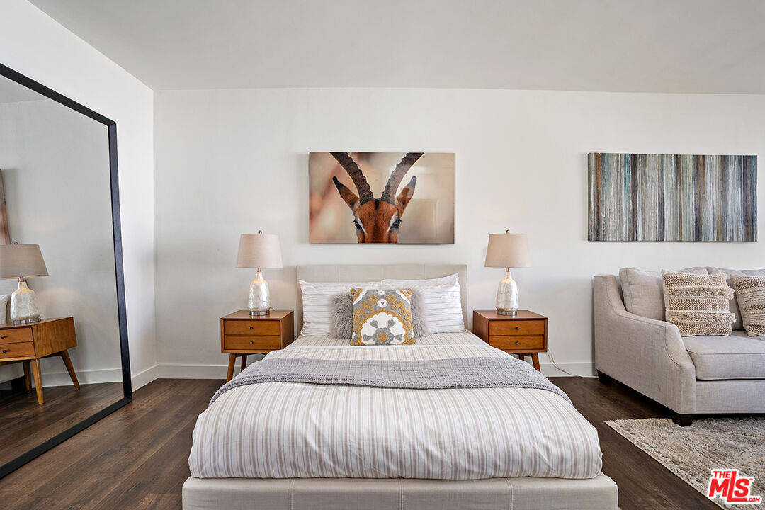 9500 W Olympic Blvd Unit: 205