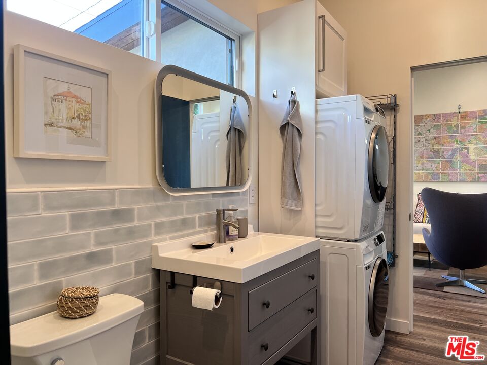 4281 Jackson Ave Unit: Unit A