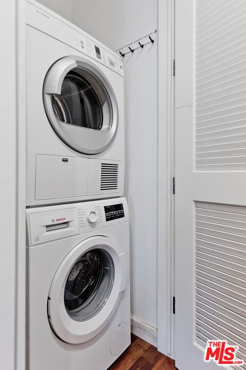 928 N Croft Ave Unit: 203