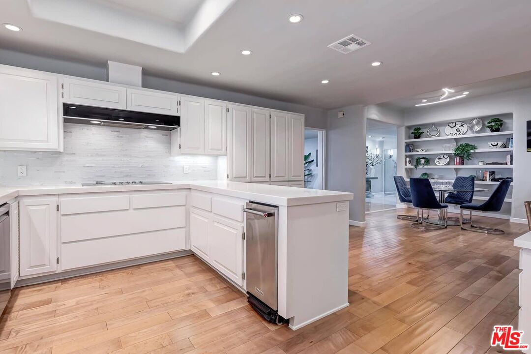 2183 Century Woods Way