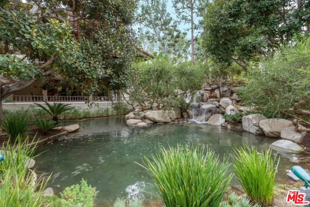 2183 Century Woods Way