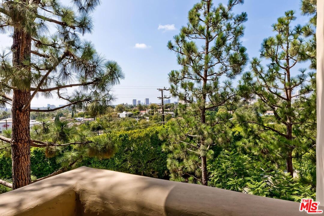 2183 Century Woods Way