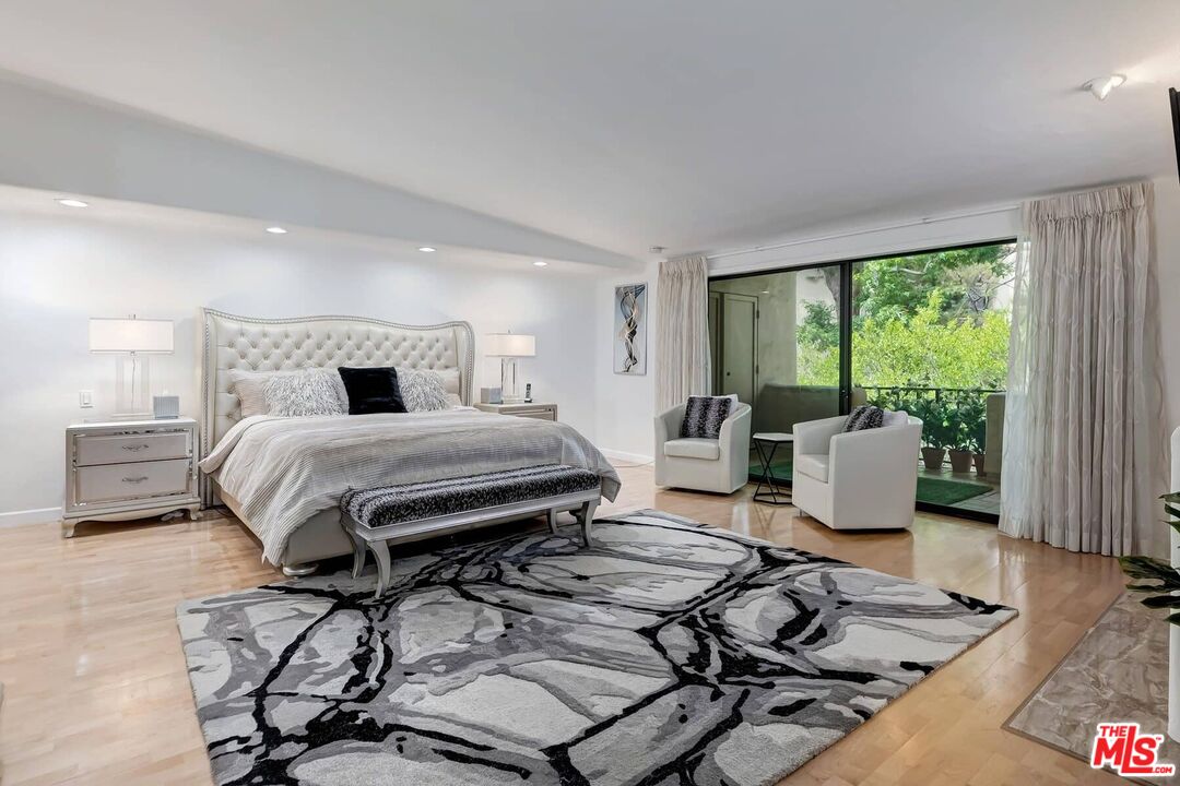 2183 Century Woods Way