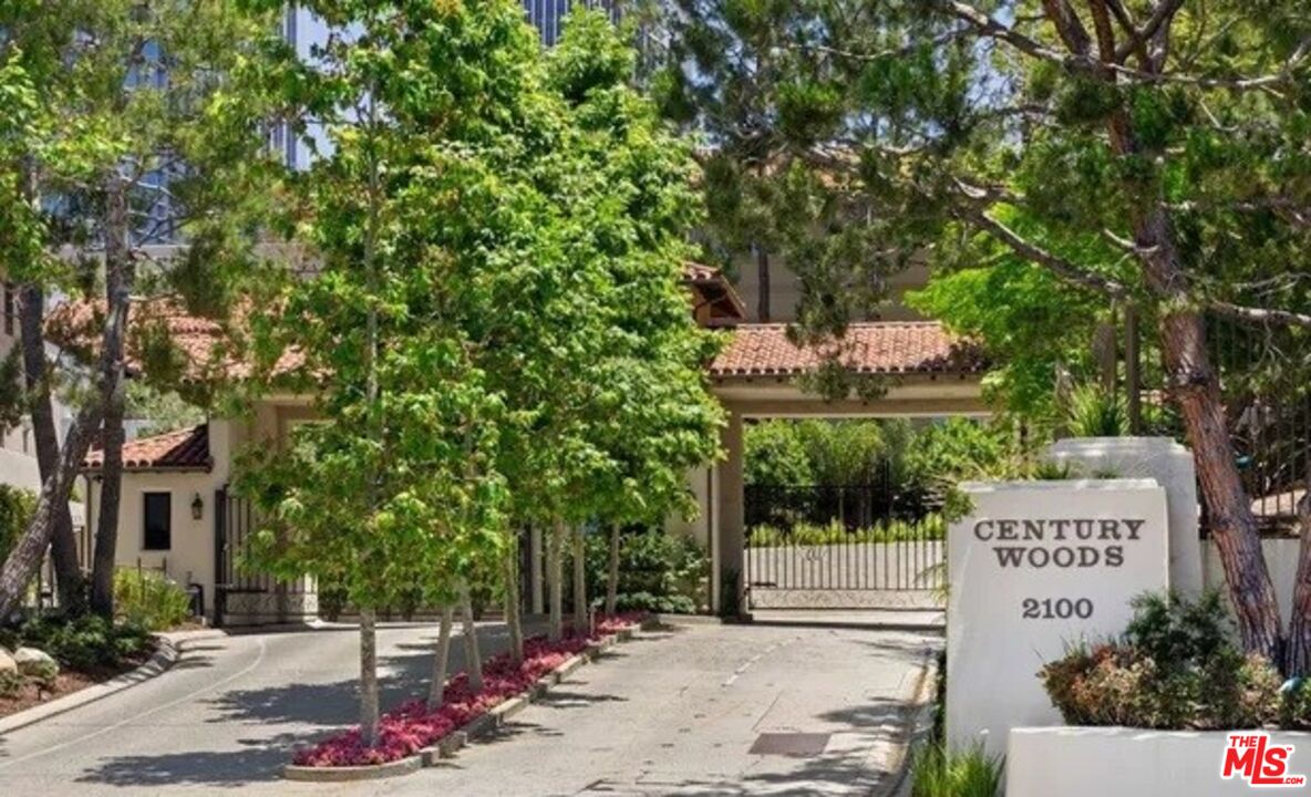 2183 Century Woods Way